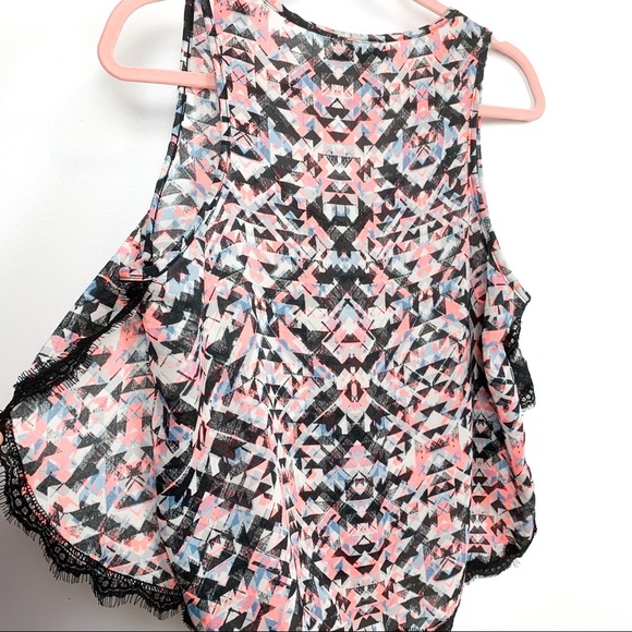 🌸2/$30🌸 Sheer Patterned Hollister Tank Top - Picture 7 of 8